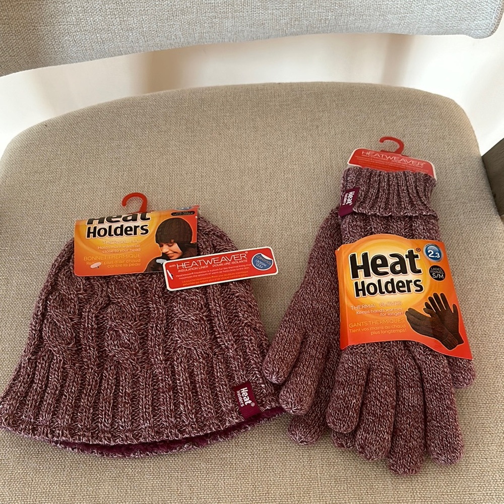 Heat Holders thermal hat and glove set. New.